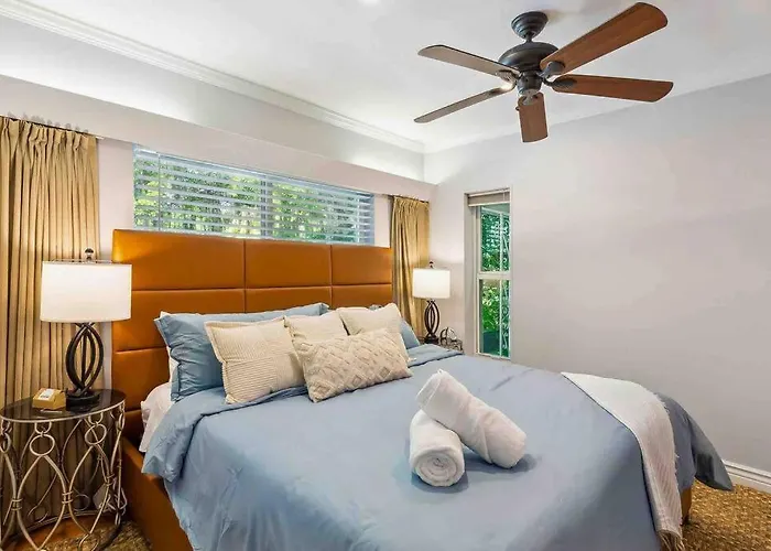 Private Oasis With Pool Near Beaches, Dining & Las Olas